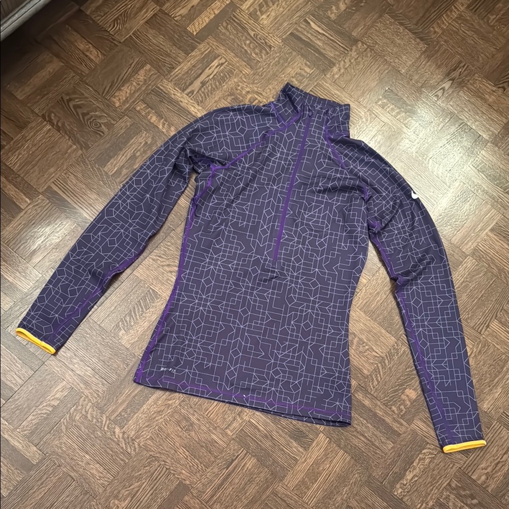 Nike Pro half zip running top size S